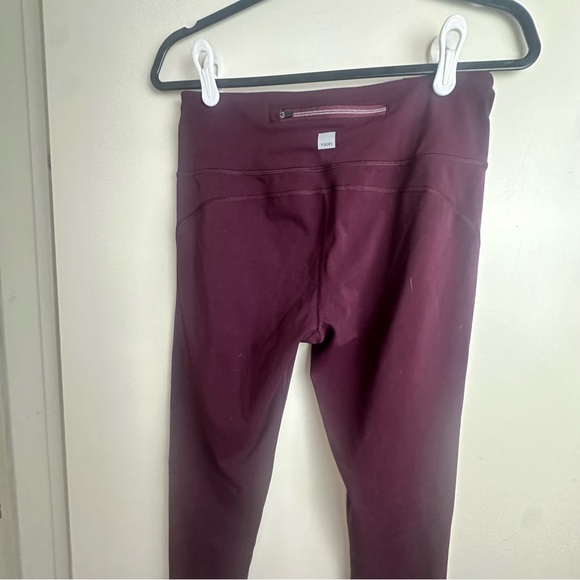 Vuori Dark Purple Performance Activewear Leggings With Back Zipper Pocket M/L? - Picture 8 of 12